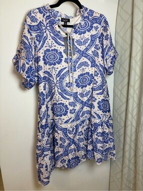 NWT GiGiO Medium Boutique Dress